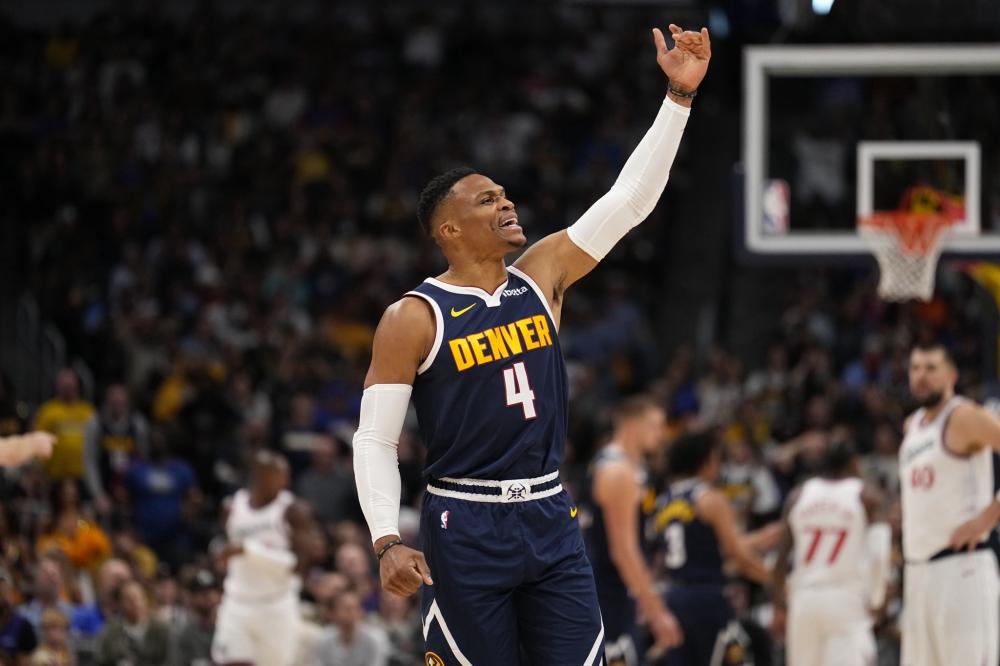 据领先优势 据领先优势