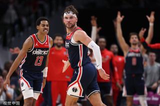 冠军之争愈 冠军之争愈