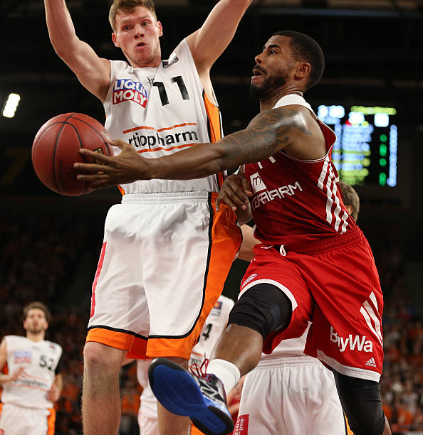 仅打入7球 仅打入7球