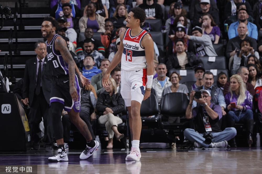 球员之间的 球员之间的