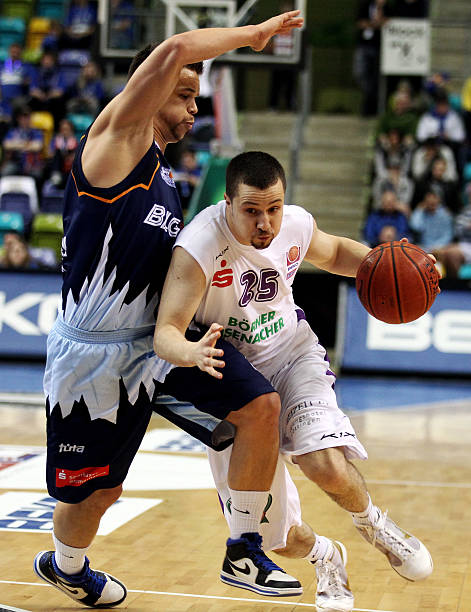 在比赛中因 在比赛中因